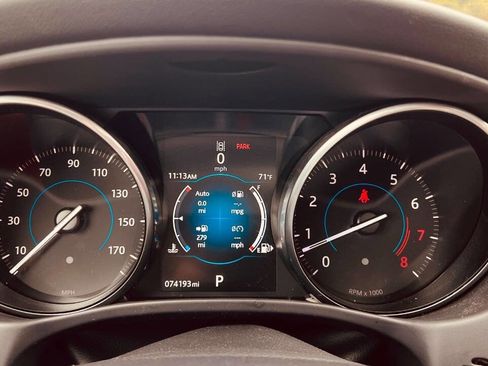 Used 2017 Jaguar XE R-Sport image 8