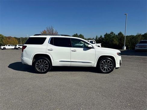 Used 2020 GMC Acadia Denali image 3