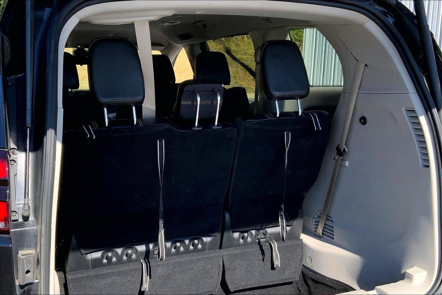 Used 2024 Chrysler Pacifica Touring-L FWD image 27