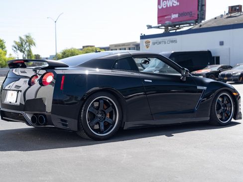 Used 2013 Nissan GT-R Black Edition AWD/4WD image 13