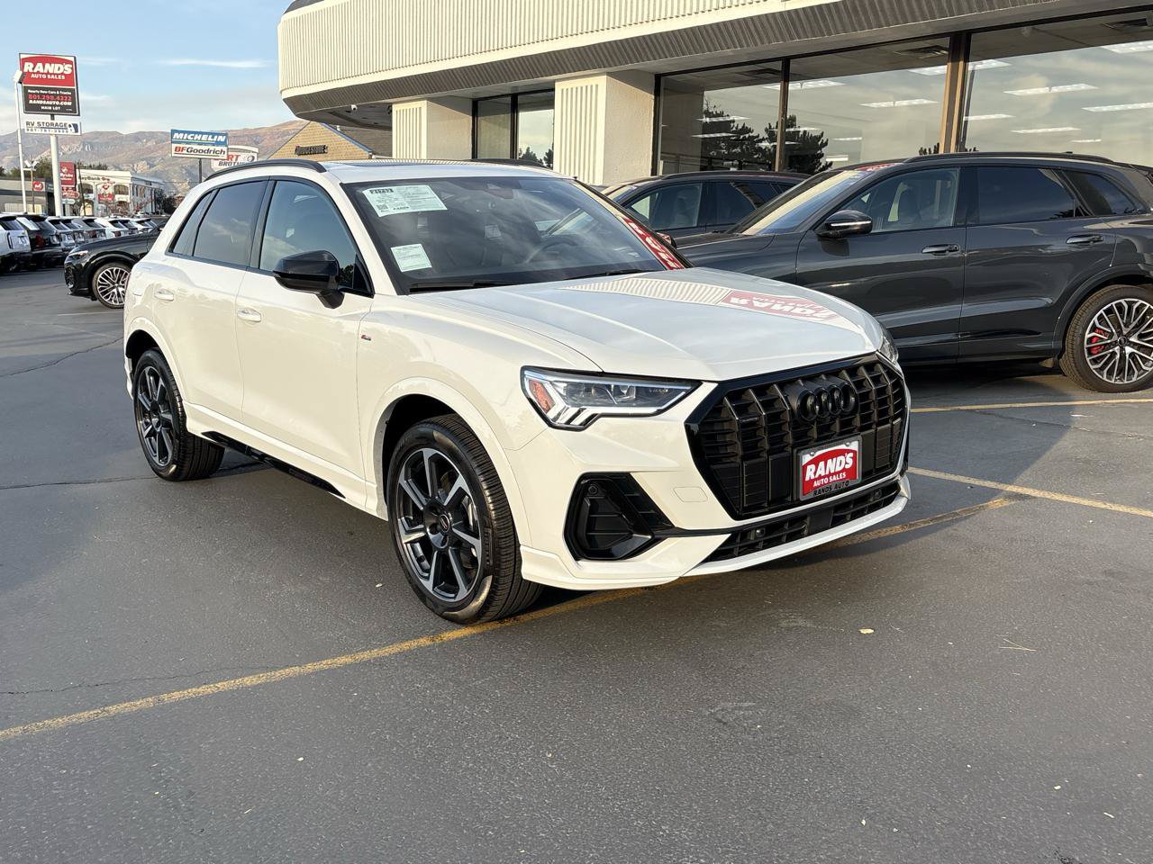 Used 2025 Audi Q3 2.0T Premium Plus AWD/4WD image 2