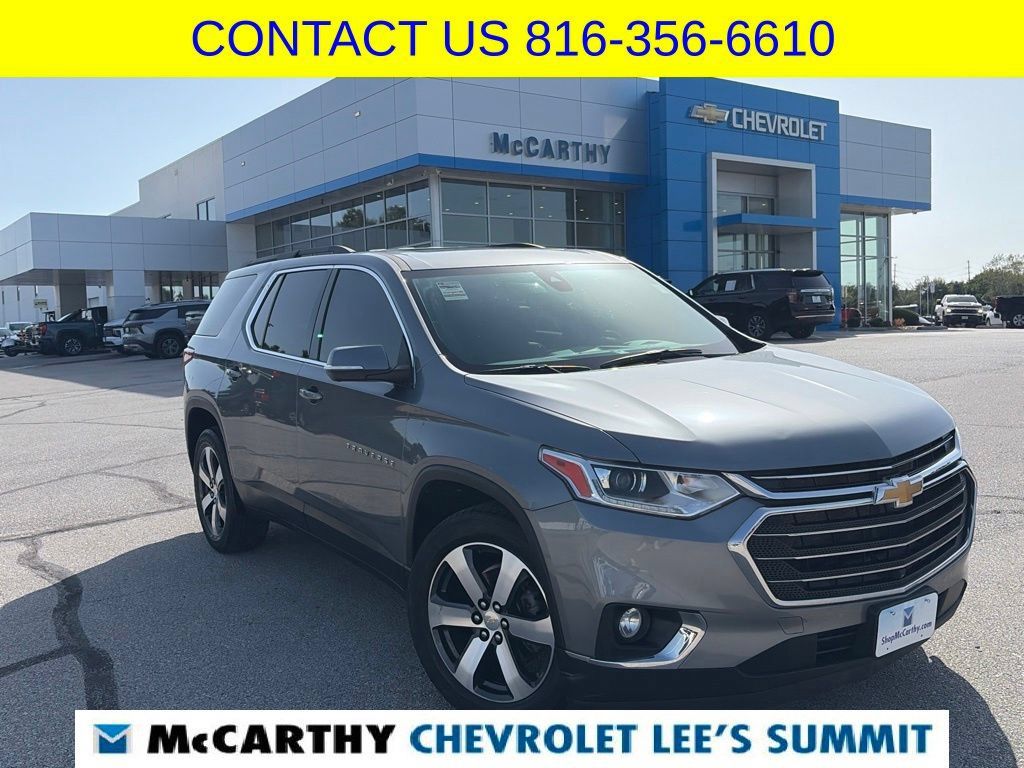 Used 2021 Chevrolet Traverse LT w/ LT Premium Package AWD/4WD image 1
