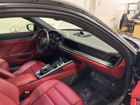 Used 2023 Porsche 911 Carrera S image 21