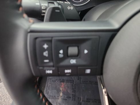 Used 2025 Nissan Pathfinder Rock Creek image 29