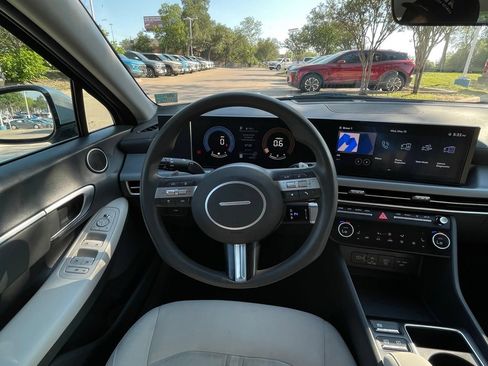 Used 2024 Hyundai Sonata SEL FWD image 6