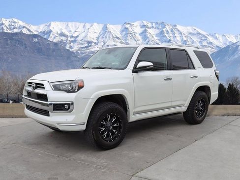 Used 2021 Toyota 4Runner Limited AWD/4WD image 2