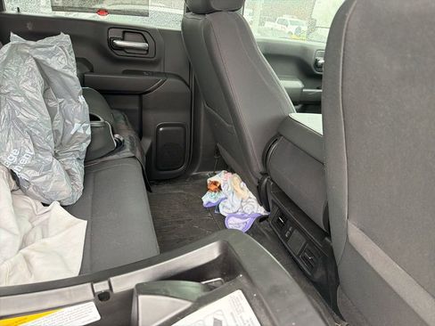 Used 2024 Chevrolet Silverado 2500 Custom w/ Custom Value Package image 20