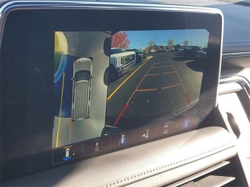 Certified 2023 Chevrolet Suburban Z71 w/ Luxury Package image 28