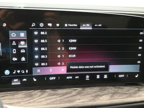 Certified 2025 Audi Q5 Premium Plus w/ Premium Plus image 19