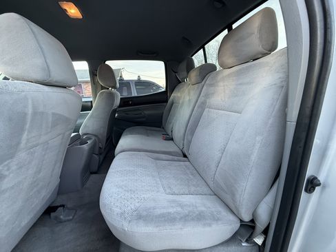 Used 2006 Toyota Tacoma PreRunner image 14