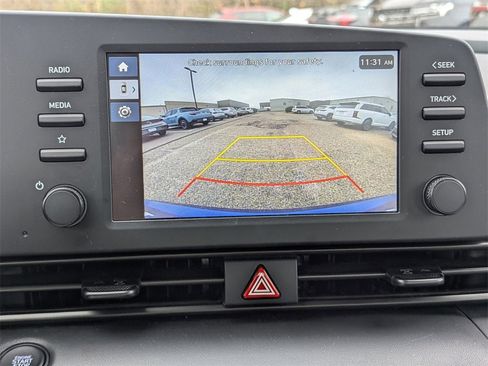 Certified 2025 Hyundai Elantra Sport image 10