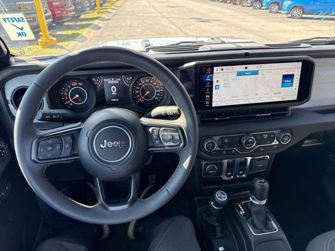 Used 2024 Jeep Wrangler Sport S image 13