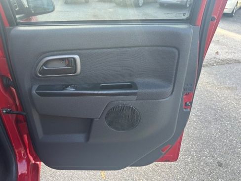 Used 2005 Chevrolet Colorado LS image 25