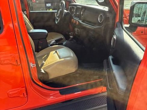 Used 2018 Jeep Wrangler Unlimited Sahara AWD/4WD image 20
