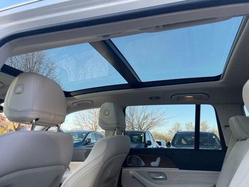 Certified 2022 Mercedes-Benz GLS 450 4MATIC image 51