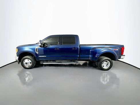 Used 2019 Ford F350 Lariat w/ Lariat Ultimate Package AWD/4WD image 4