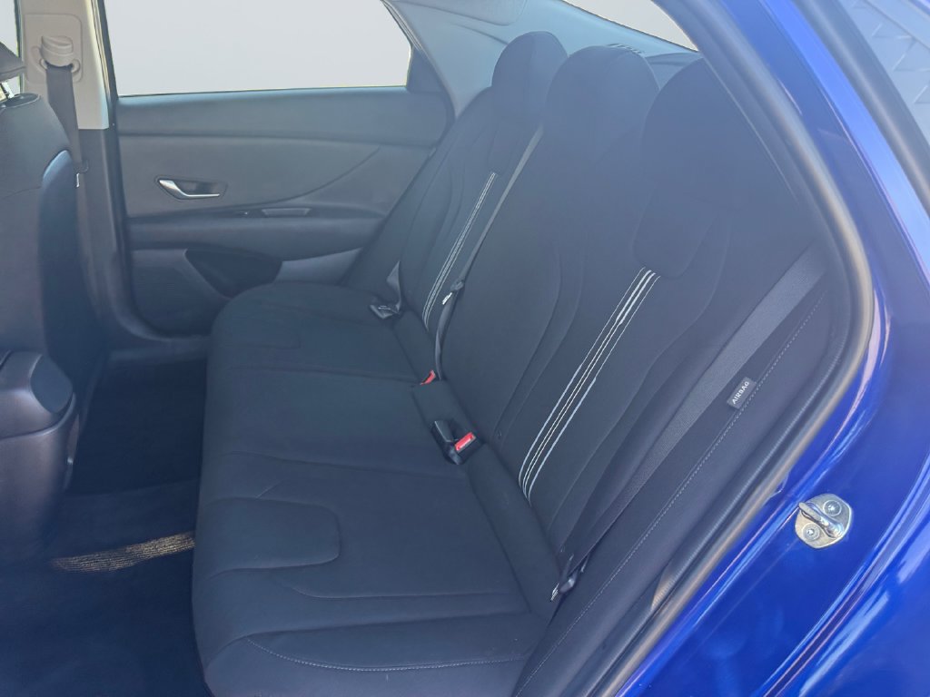 Used 2024 Hyundai Elantra SEL FWD image 13