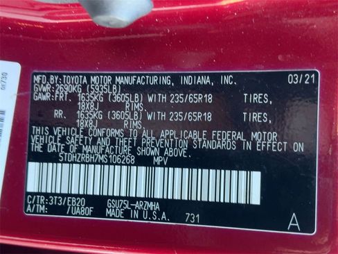 Used 2021 Toyota Highlander XLE image 35