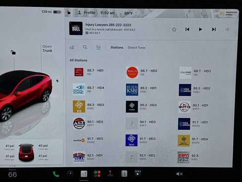 Used 2024 Tesla Model Y Long Range AWD/4WD image 19