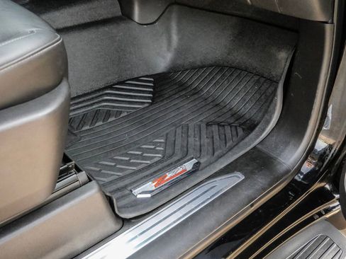 Used 2021 Chevrolet Silverado 1500 LT w/ Texas Edition Plus image 17