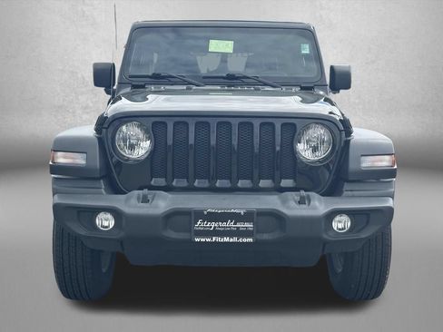 Used 2022 Jeep Wrangler Unlimited Sport w/ Sun And Sound Package AWD/4WD image 3
