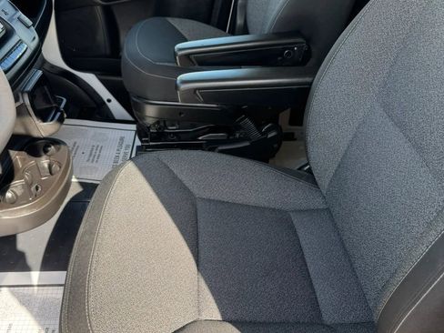 Used 2025 RAM ProMaster 2500 w/ Convenience Group image 23