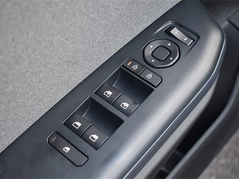 New 2025 Kia K4 EX image 17