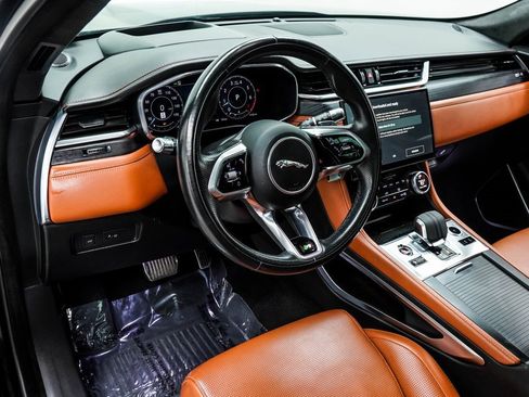 Used 2021 Jaguar F-PACE R-Dynamic S image 17