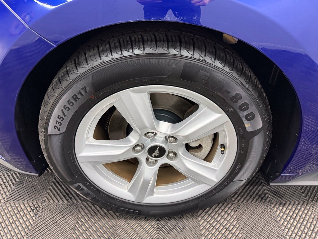 Used 2015 Ford Mustang Coupe RWD image 21