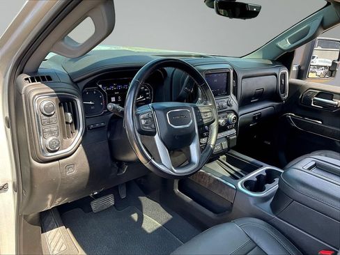 Used 2022 GMC Sierra 3500 Denali w/ Denali Ultimate Package AWD/4WD image 20