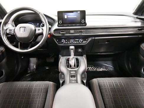 Used 2024 Honda HR-V Sport image 3