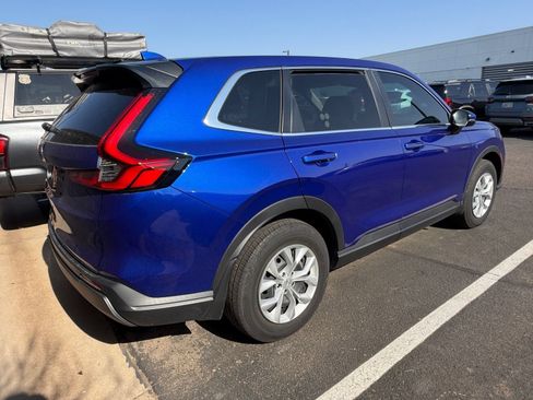 Used 2025 Honda CR-V LX image 4