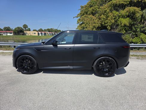New 2026 Land Rover Range Rover Sport Dynamic SE AWD/4WD image 7
