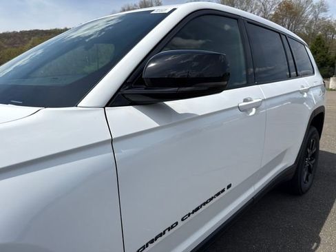 New 2026 Jeep Grand Cherokee L 4WD image 4