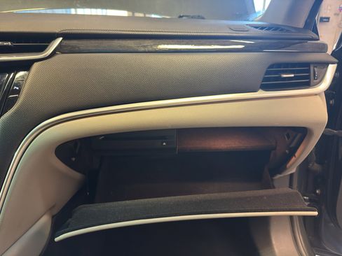 Used 2014 Cadillac XTS Vsport Premium AWD/4WD image 24