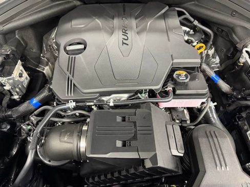 New 2026 Genesis GV70 2.5T Advanced image 9