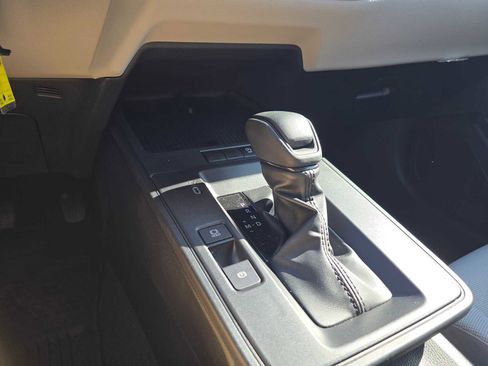 Certified 2026 Toyota Corolla Cross L image 31