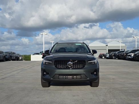 New 2026 Volvo XC40 B5 Ultra w/ Protection Package Premier AWD/4WD image 2