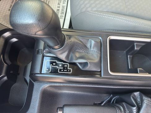 Used 2020 Toyota Tacoma SR image 15