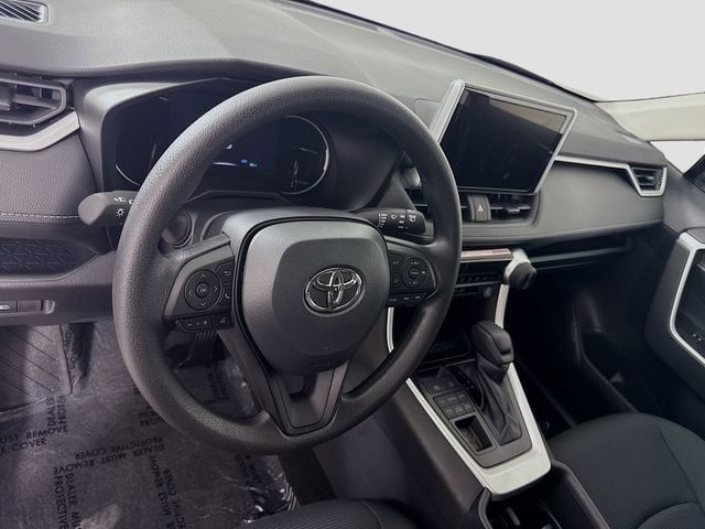 Certified 2025 Toyota RAV4 LE AWD/4WD image 10