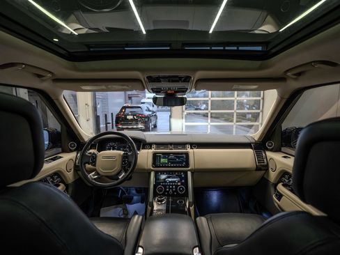 Used 2019 Land Rover Range Rover HSE image 27