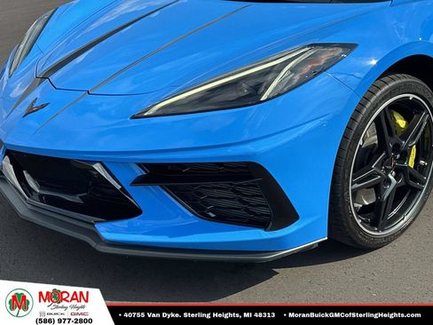 Used 2021 Chevrolet Corvette Stingray Premium Conv w/ Z51 Performance Package RWD image 7