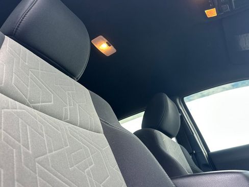 Used 2021 Toyota Tacoma TRD Off-Road image 18