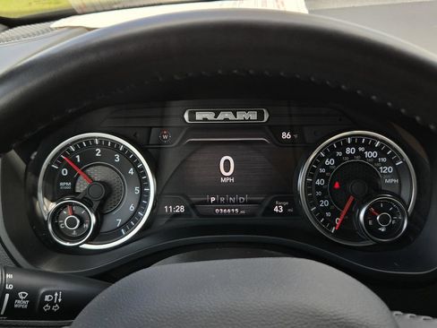 Used 2024 RAM 1500 Big Horn AWD/4WD image 19