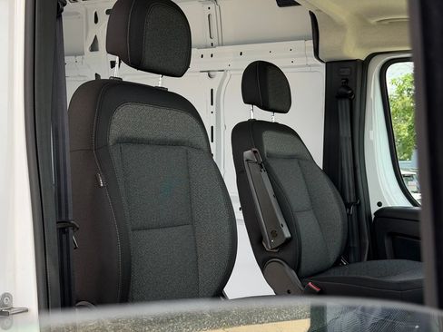 New 2026 RAM ProMaster 2500 w/ Convenience Group FWD image 32