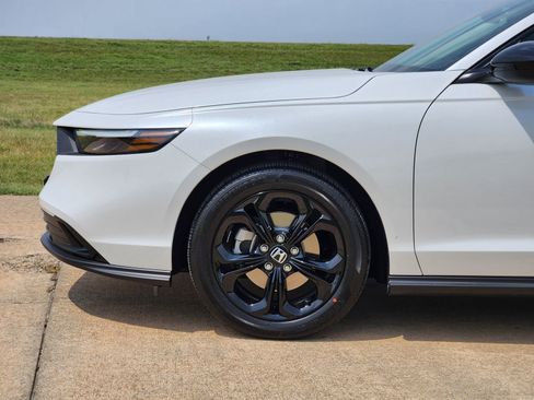 New 2025 Honda Accord SE image 9