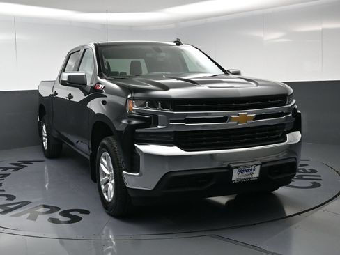 Used 2019 Chevrolet Silverado 1500 LT w/ All-Star Edition AWD/4WD image 3