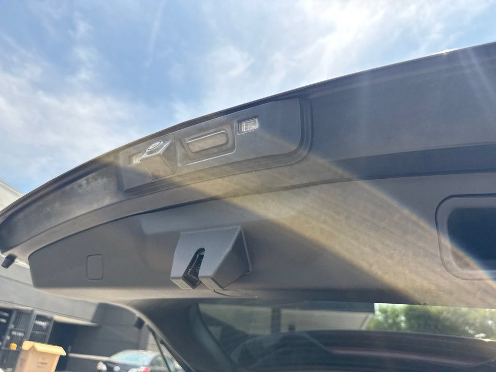Used 2021 Chevrolet TrailBlazer ACTIV w/ Technology Package FWD image 59