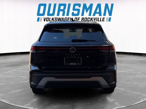 New 2025 Volkswagen Tiguan SE image 5