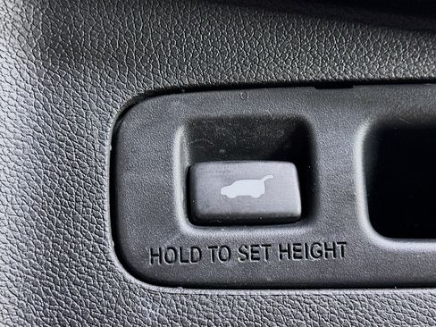 Used 2017 Honda CR-V Touring image 29